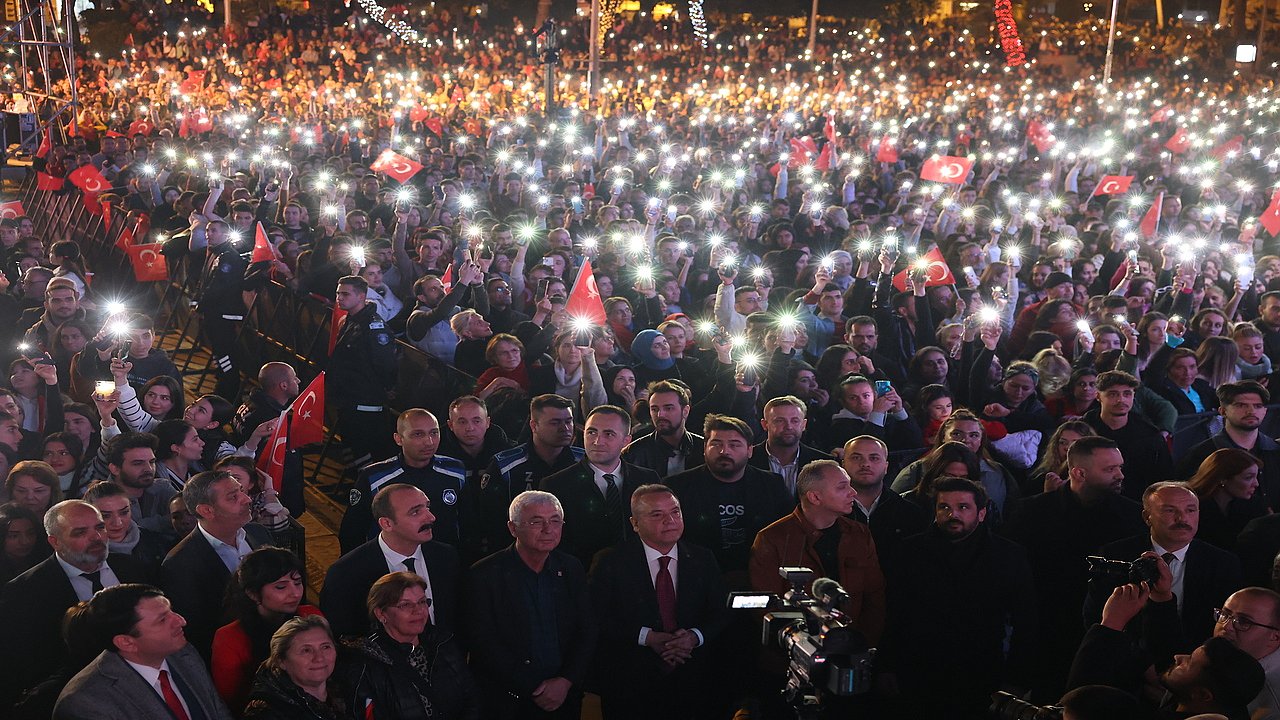 Atatürk'ü Unutmadık, Unutturmayacağız!