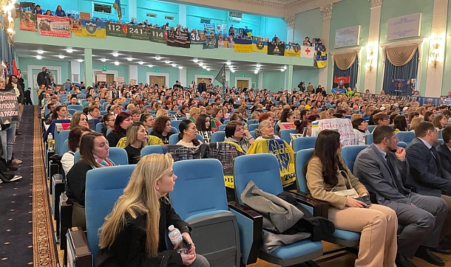 VOLODYMYR ZELENSKYYİLE GÖRÜŞTÜ