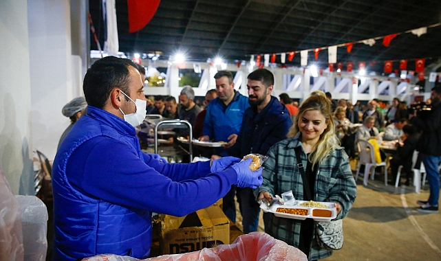 BÜYÜKŞEHİR’İN İFTARLARI DEVAM EDİYOR