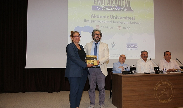 EKONOMİ MUHABİRLERİ SEMİNER VERDİ