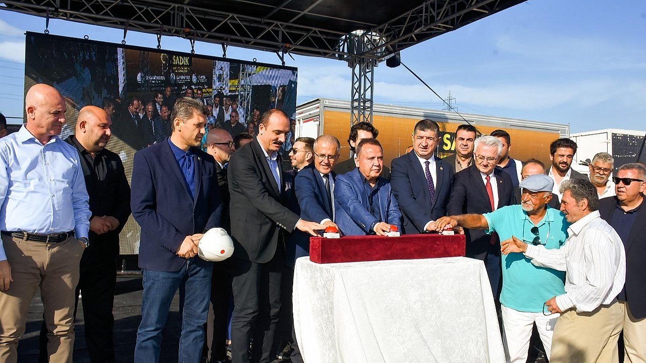 SANAYİ SİTESİNİN TEMELİ ATILDI