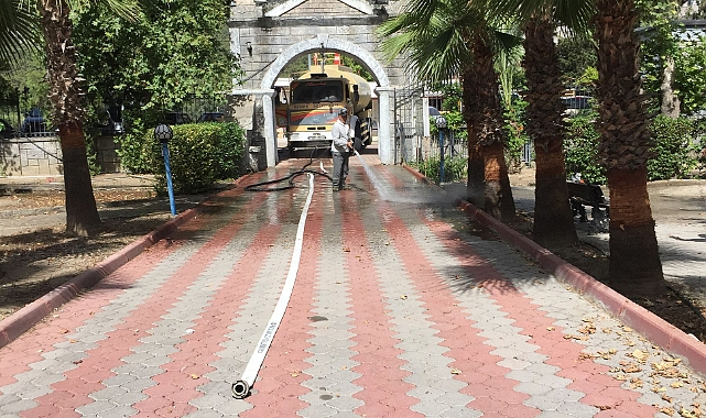 CAMİ BAHÇELERİNDE BAKIM ÇALIŞMALARI