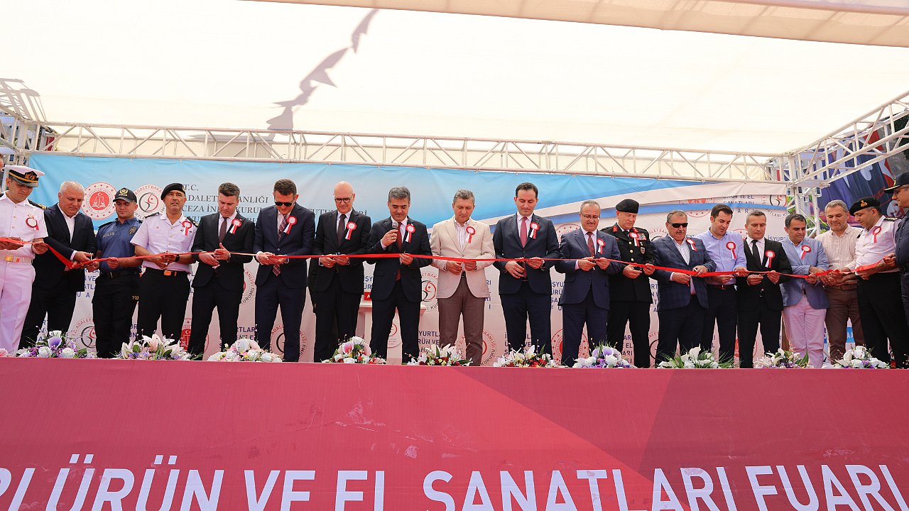 EL SANATLARI FUARI ALANYA'DA AÇILDI