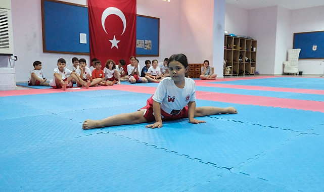 KİCK BOKS SPORCULARI KUŞAK ATLADI
