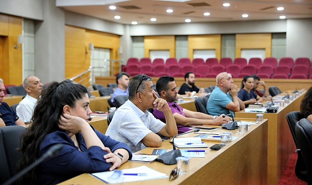 SAHİPSİZ HAYVANLAR İÇİN HAREKETE GEÇTİ