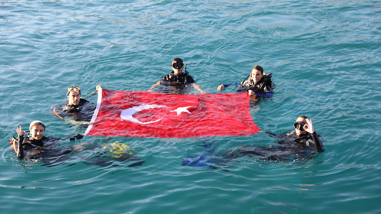 ALANYA'DA RENKLİ KABOTAJ BAYRAMI KUTLAMALARI