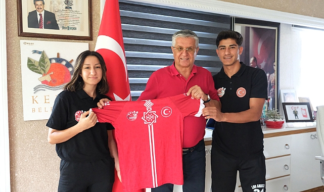 İTALYA'DAN KEMER'E ŞAMPİYONLUKLA DÖNDÜ