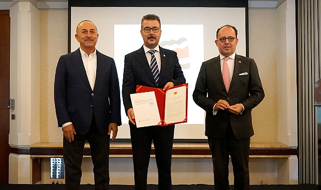 AV. AZİZ ÇETİN KOSTA RİKA FAHRİ KONSOLOSU OLDU