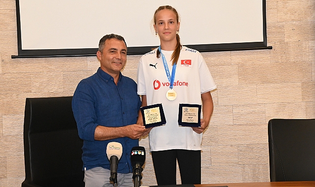 KADIN VOLEYBOL TAKIMI YENİ SEZONA HAZIR