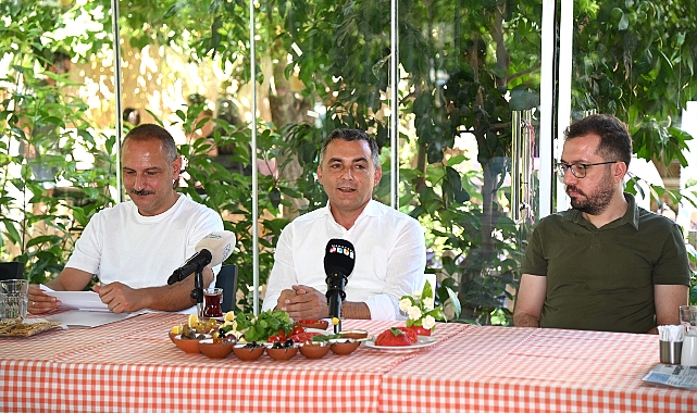 NİYAZİ NEFİ KARA BASIN MENSUPLARIYLA BİR ARAYA GELDİ