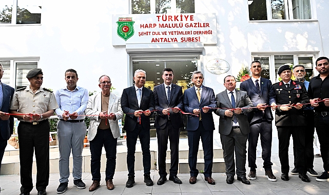 YENİLENEN DERNEK BİNASI AÇILDI