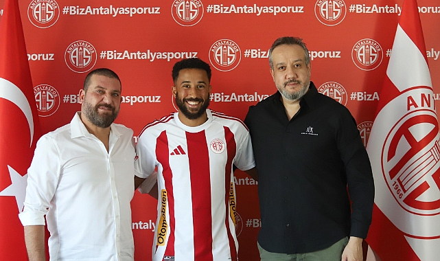ANDROS TOWNSEND RESMİ İMZAYI ATTI