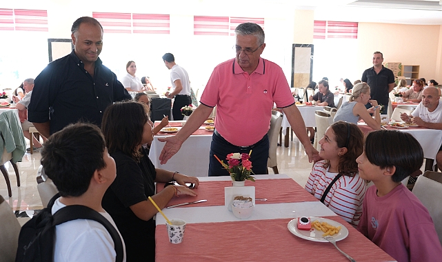 GELECEĞİN MÜZİSYENLERİNE YEMEK