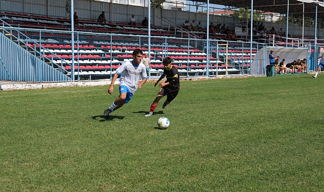 BELEDİYESPOR U16 DOLU DİZGİN
