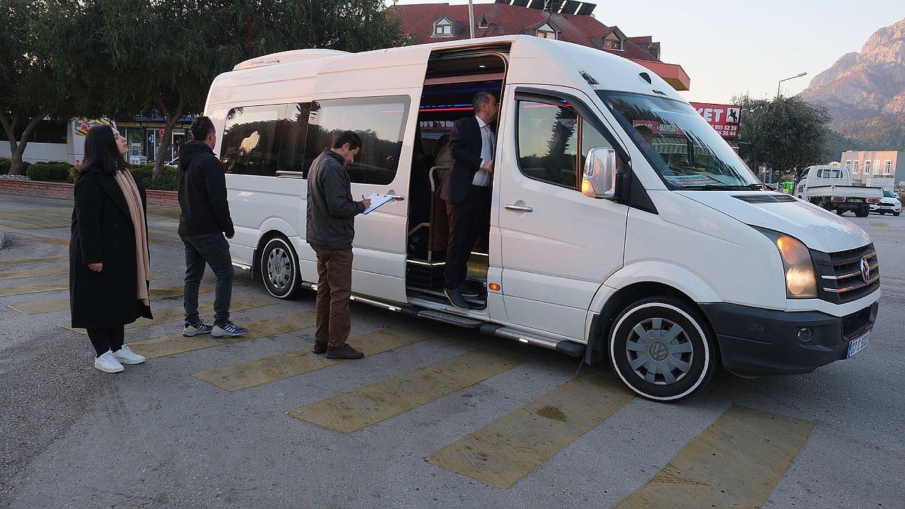 KEMER BELEDİYESİ’NDEN SERVİS DENETİMLERİ