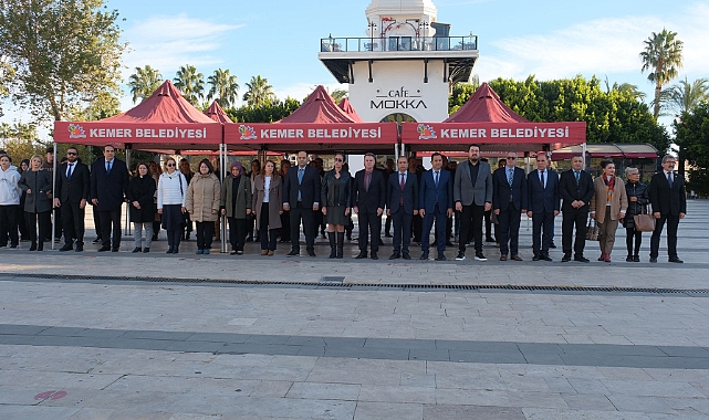 ÖĞRETMENLER GÜNÜ TÖRENİ GERÇEKLEŞTİRİLDİ