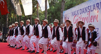 HALK DANSLARININ KALBİ KONYAALTI’NDA ATTI