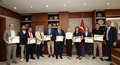 REKTÖR ÖZKAN, BULUŞLARIYLA ÖDÜL ALAN ÖĞRETİM ÜYELERİNİ TEBRİK ETTİ