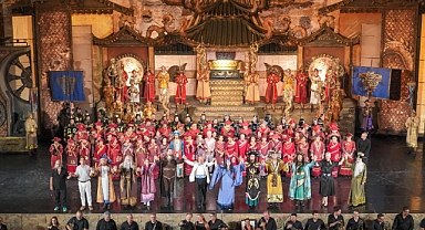 TURANDOT OPERASI İLE KAPILARINI AÇTI!