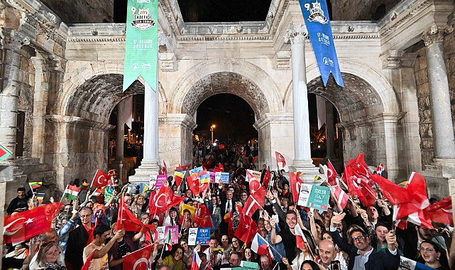 KALEİÇİ OLD TOWN FESTİVALİ’NDE KÜLTÜR MOZAİĞİ