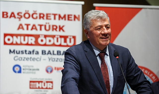 17. BAŞÖĞRETMEN ATATÜRK ONUR ÖDÜLÜ MUSTAFA BALBAY’A VERİLDİ