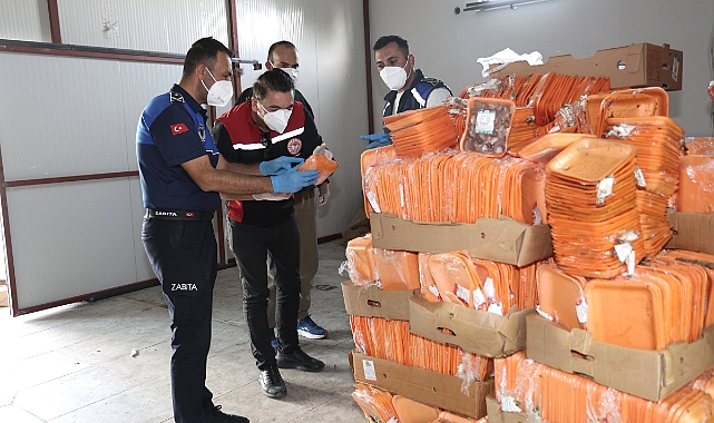 AKSU’DA ZABITA EKİPLERİ SAĞLIKSIZ GIDAYA GEÇİT VERMEDİ, 25 TON ÜRÜN İMHA EDİLDİ