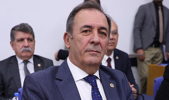 ANTALYA'DA ÇİFTÇİ MALİYETİNE BİLE SATAMIYOR