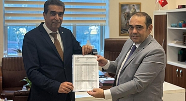 İYİ PARTİ İL BAŞKANI ALİ ADNAN KAYA MAZBATASINI ALDI