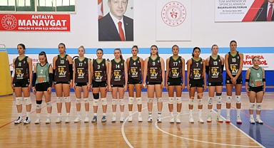 MANAVGAT’IN SULTANLARI, İLBANK ENGELİNİ SET VERMEDEN AŞTI