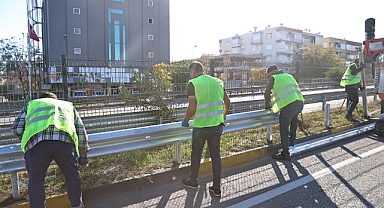 BÜYÜKŞEHİR’DEN GAZİ BULVARI’NDA OTOKORKULUK ÇALIŞMASI