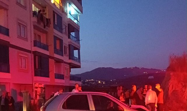 Alanya'da otomobil ile kamyonet çarpıştı: 2 yaralı