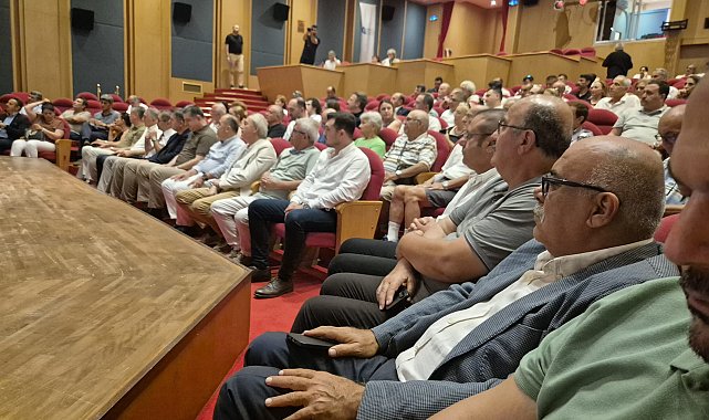 Antalya Kent Konseyi'nde Semanur Kurt güven tazeledi
