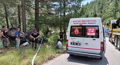 Beton mikseri devrildi: 2 yaralı