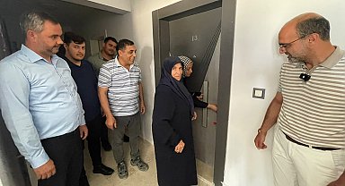 Bucak'ta TOKİ konutlarının anahtar teslimi başladı