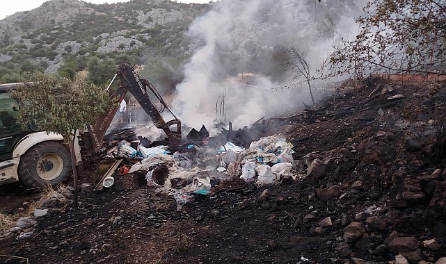 Döşemealtı'nda korkutan orman yangını