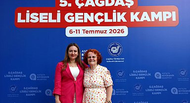 Özdemir, 5. Çağdaş Liseli Gençlik Kampını ziyaret etti
